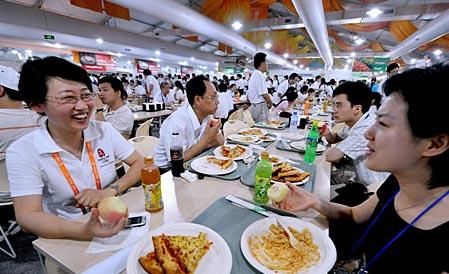 奥运村吃饭要钱吗？北京奥运会伙食