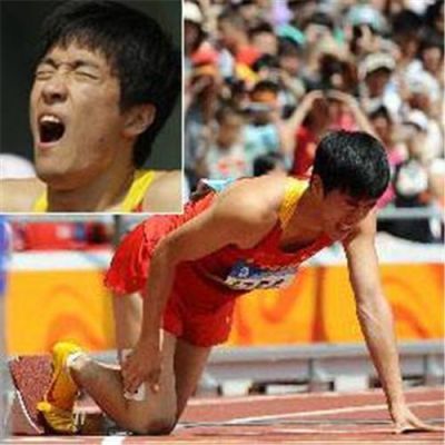 刘翔是怎么受伤的？2012奥运会刘翔摔倒