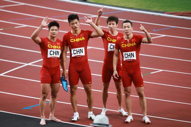 中国队4x100接力什么时候拿牌（2008奥运会4x100决赛）